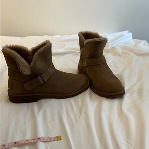 UGG Women's Tan Boots